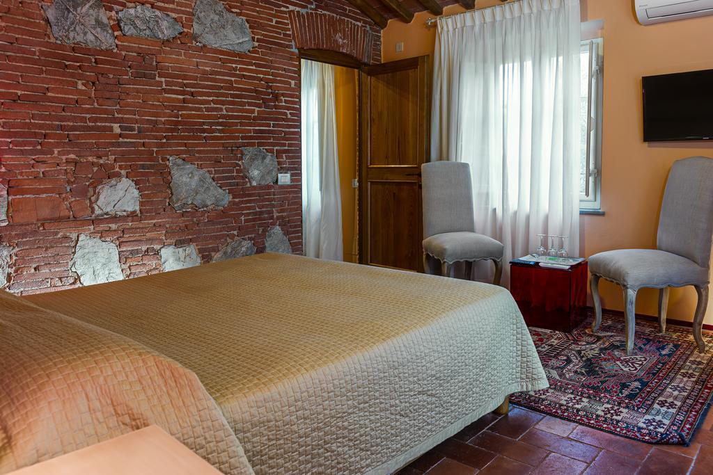 Hotel Villa Volpi Lucca Esterno foto