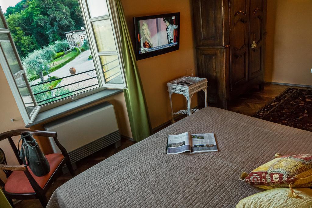 Hotel Villa Volpi Lucca Esterno foto
