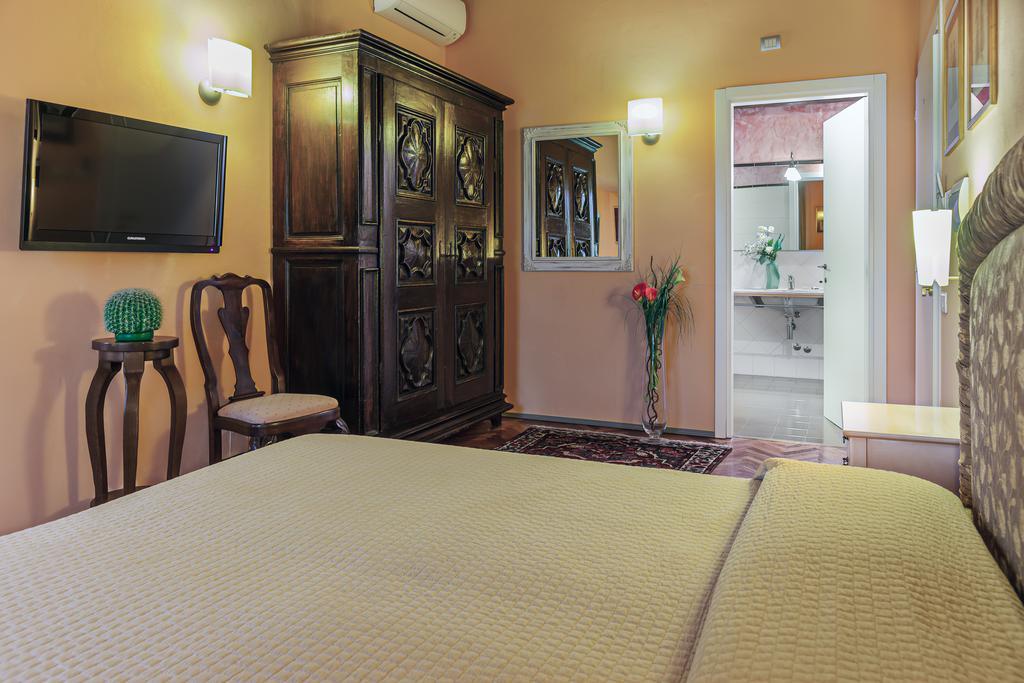 Hotel Villa Volpi Lucca Esterno foto