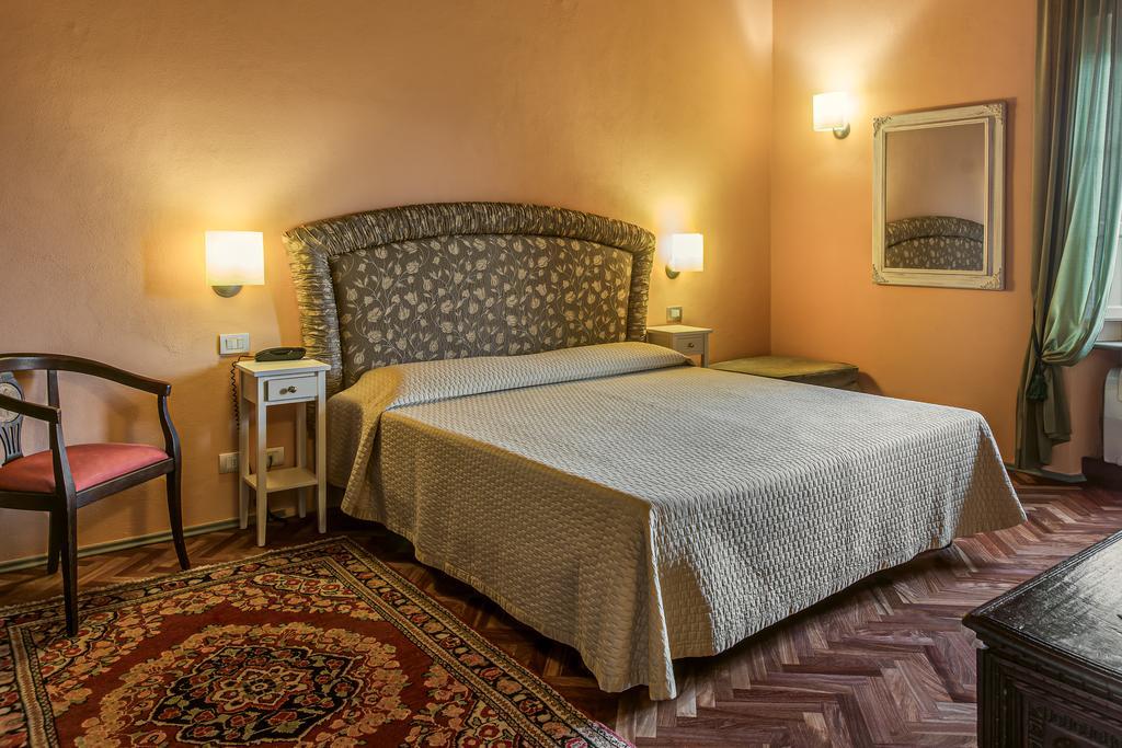 Hotel Villa Volpi Lucca Esterno foto
